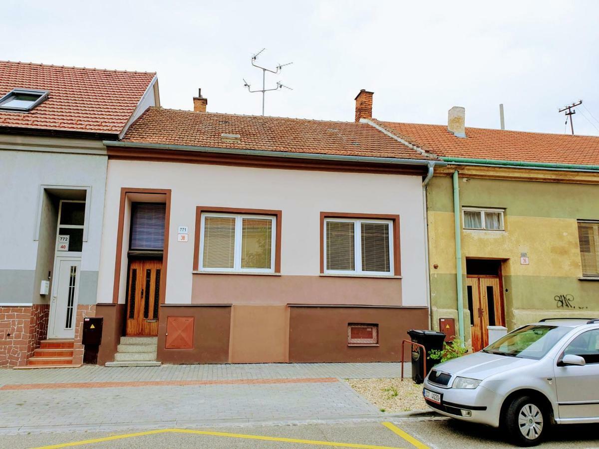 Cechovka Leilighet Břeclav Eksteriør bilde